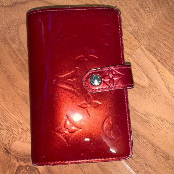 Louis Vuitton Portefeuille Viennois Red Vernis Kiss Lock Wallet with Box - Picture 2 of 16